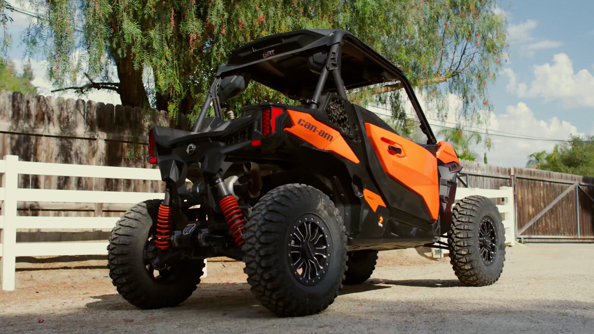 Can Am Maverick 4 Seater The Ultimate Guide To Upgrades And Accessories - 3t3ids8